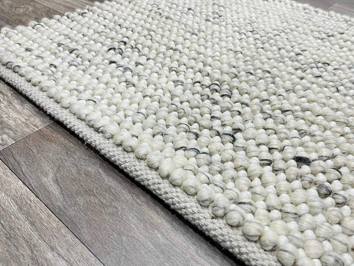 Pebbles Ice Ivory white Grey colour Hand-Woven wool Rug