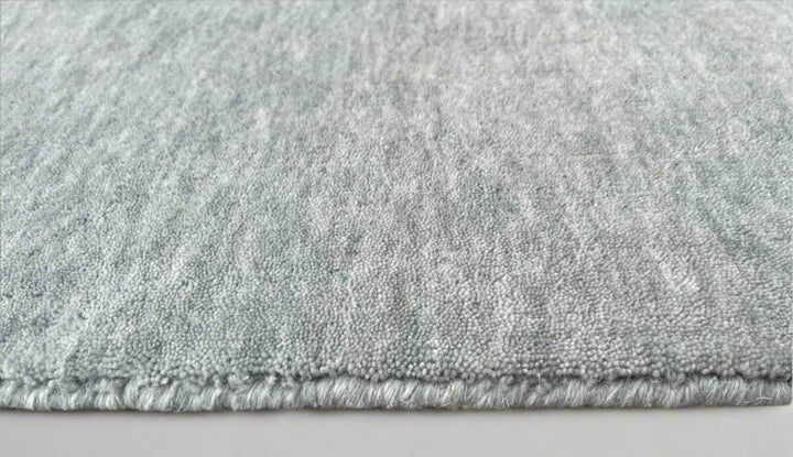 Dazzle Silver Cloud Color Handloom Knotted Rug 100% Pure Wool