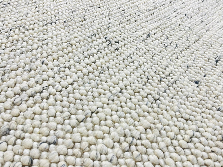 Pebbles Cherry Ice Ivory white Grey Hand-Woven wool Rug