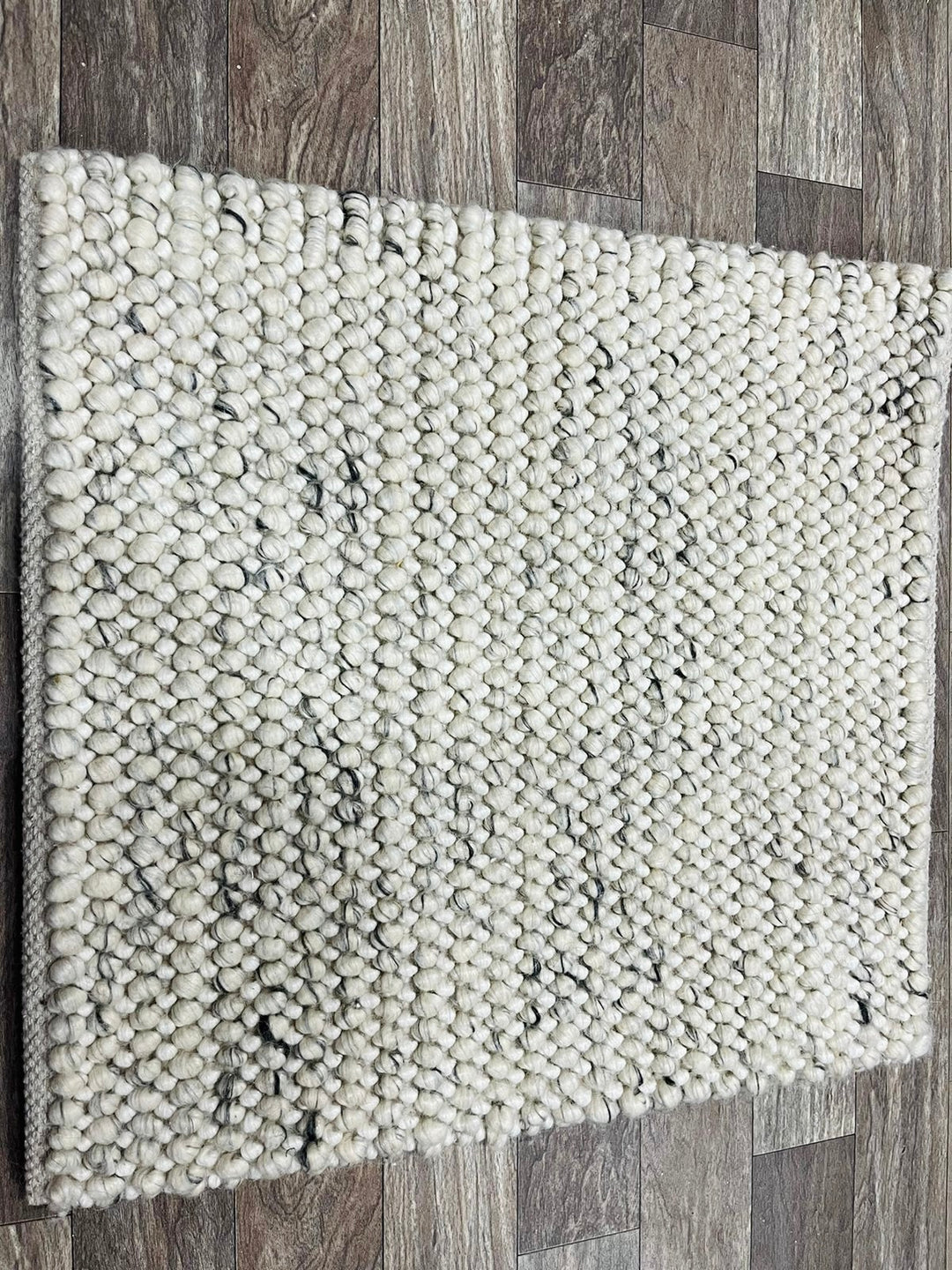 Pebbles Ice Ivory white Grey colour Hand-Woven wool Rug