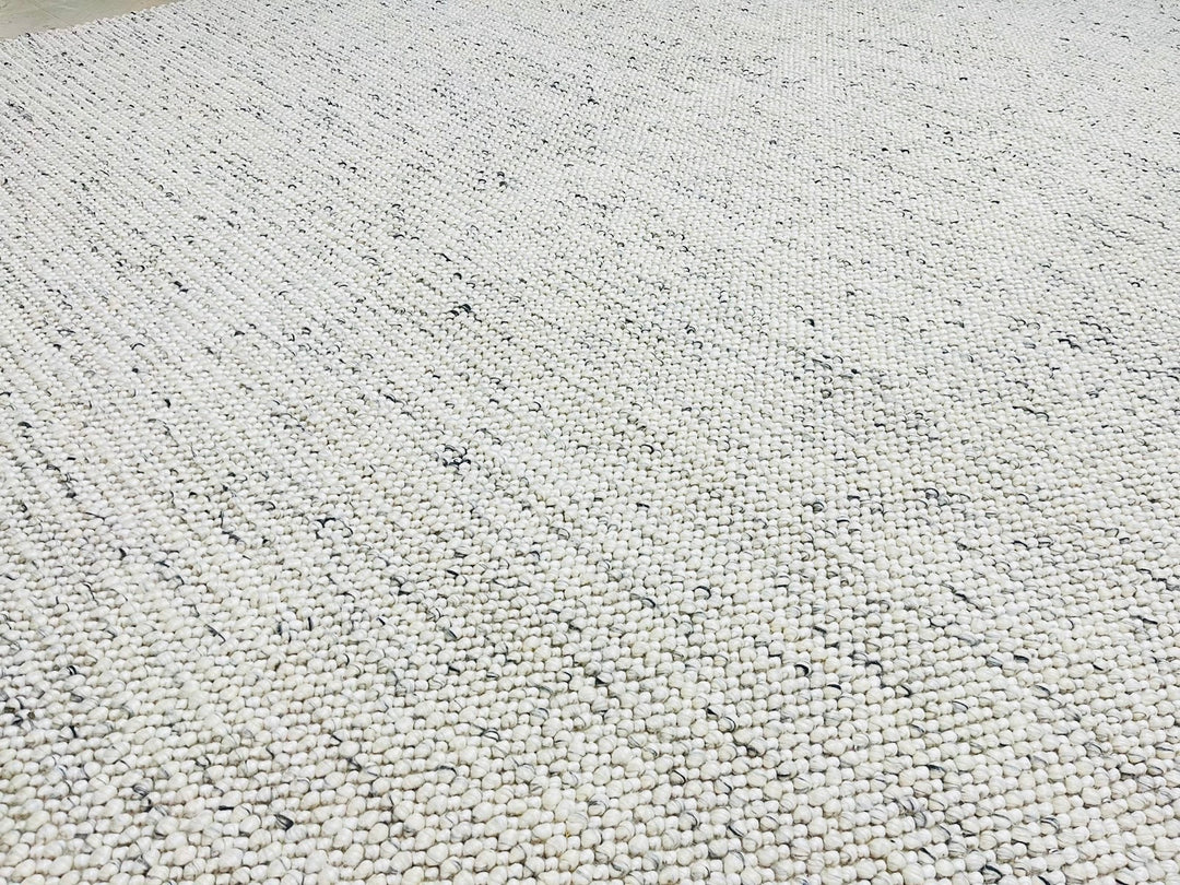 Pebbles Ice Ivory white Grey colour Hand-Woven wool Rug