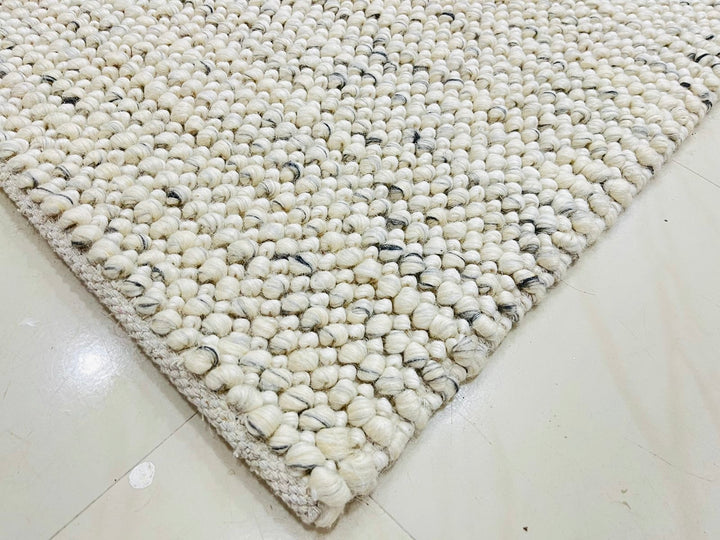 Pebbles Cherry Ice Ivory white Grey Hand-Woven wool Rug