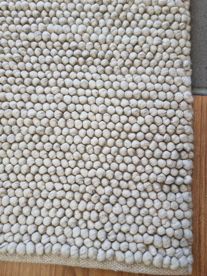 Pebbles Pure Wool Silver Stone Hand Woven Rug