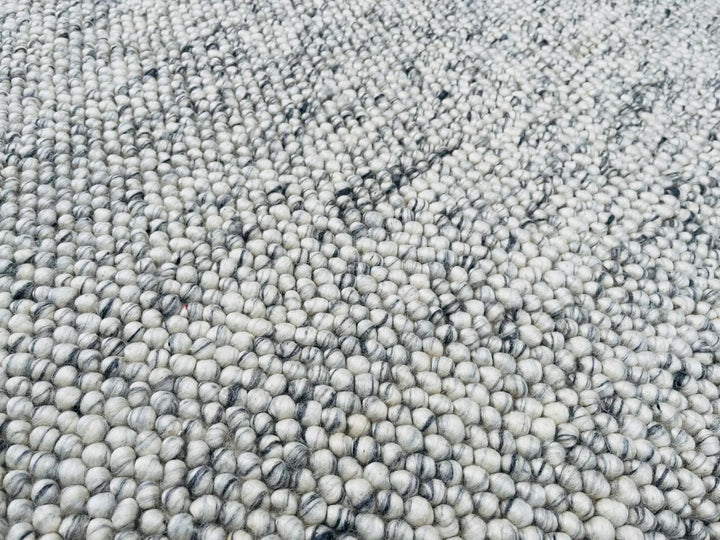 Pebbles, Hand Woven 80% Wool, 20% Cotton Rug - Light Grey / Ivory Rug