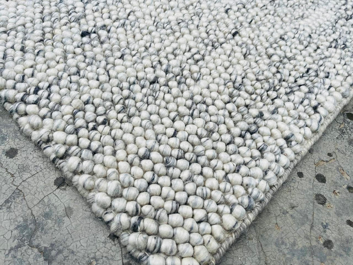 Pebbles, Hand Woven 80% Wool, 20% Cotton Rug - Light Grey / Ivory Rug