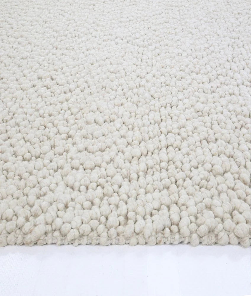 Fish Eye - SANDSTONE (BEIGE) Pure Wool with Minimal Shedding for a Timeless Touch