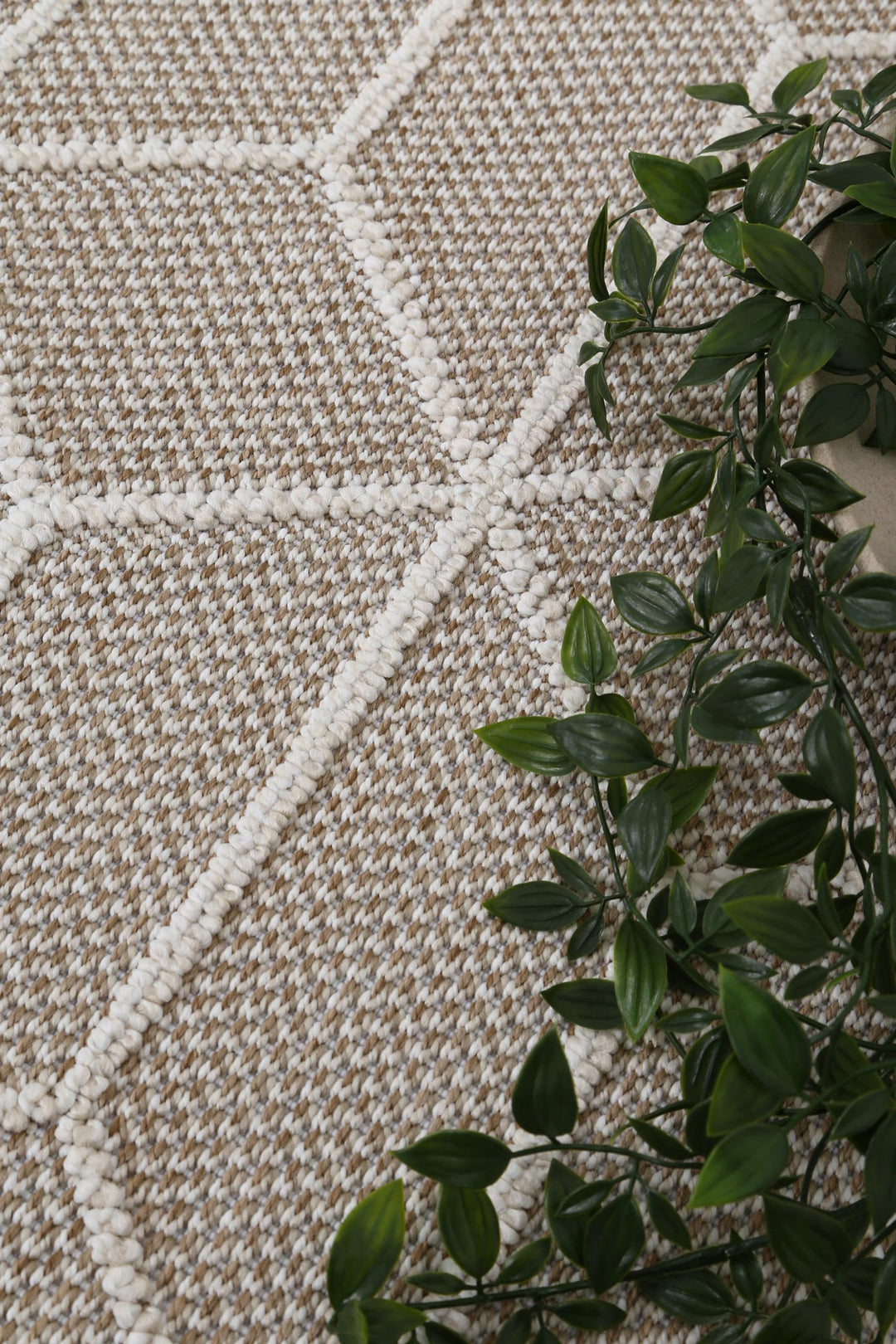 Vanuatu Maemae Beige Geometric Flatweave Rug