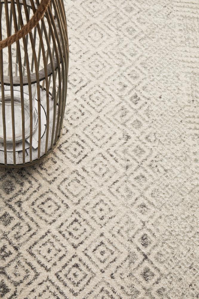 Evoke Diamond Grey Transitional Rug