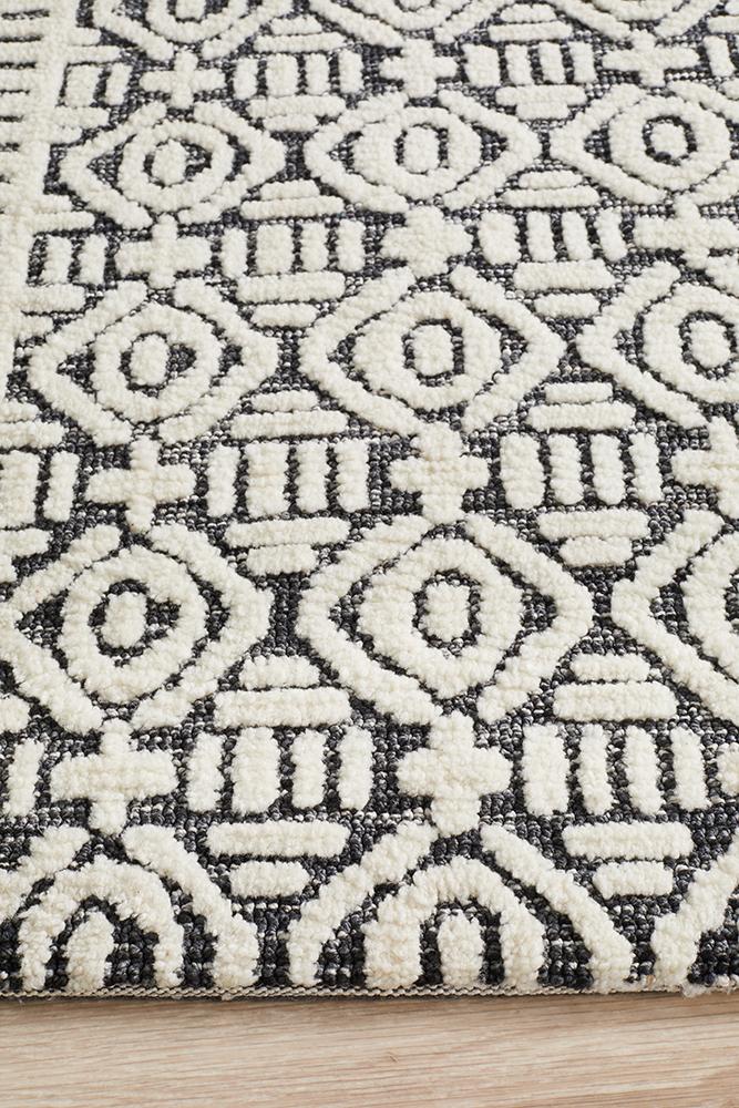 Levi Adonis Ivory Black Rug