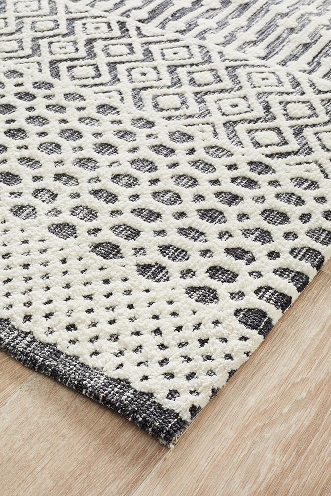 Levi Emma Ivory Black Rug