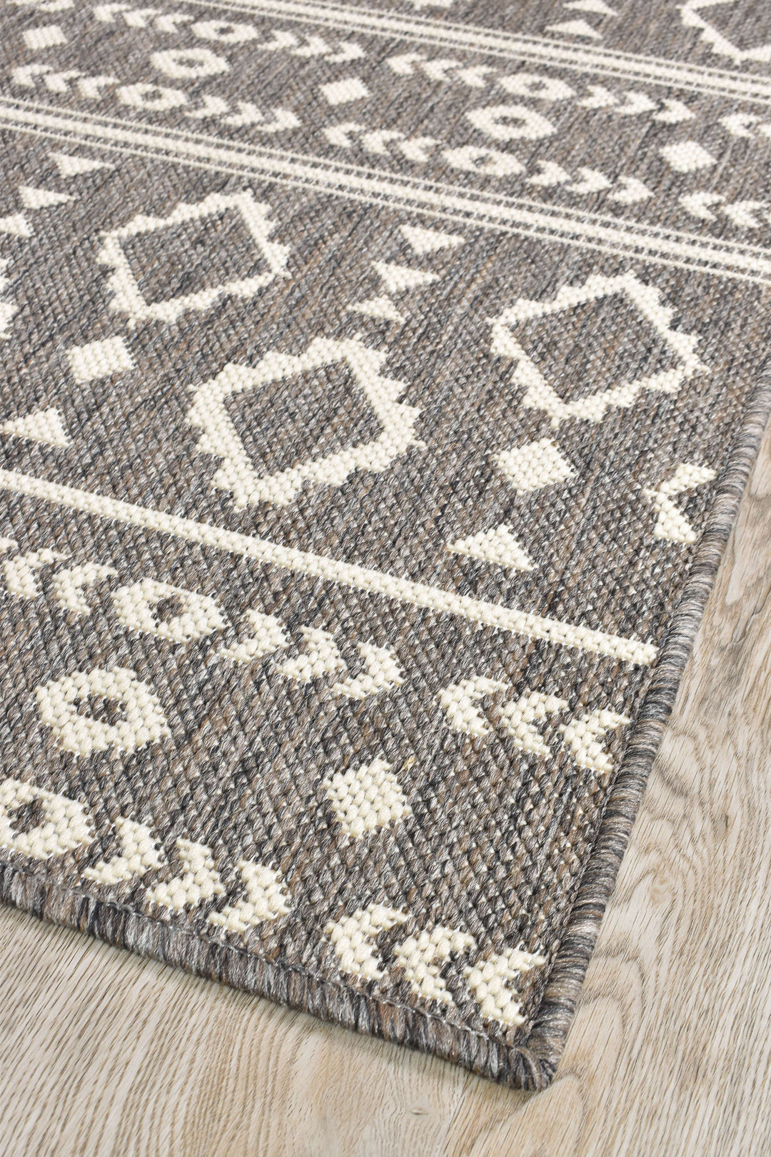 Long Island Brown Rug 3333-W71E