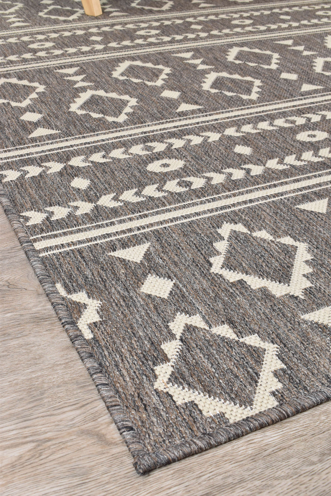 Long Island Brown Rug 3333-W71E