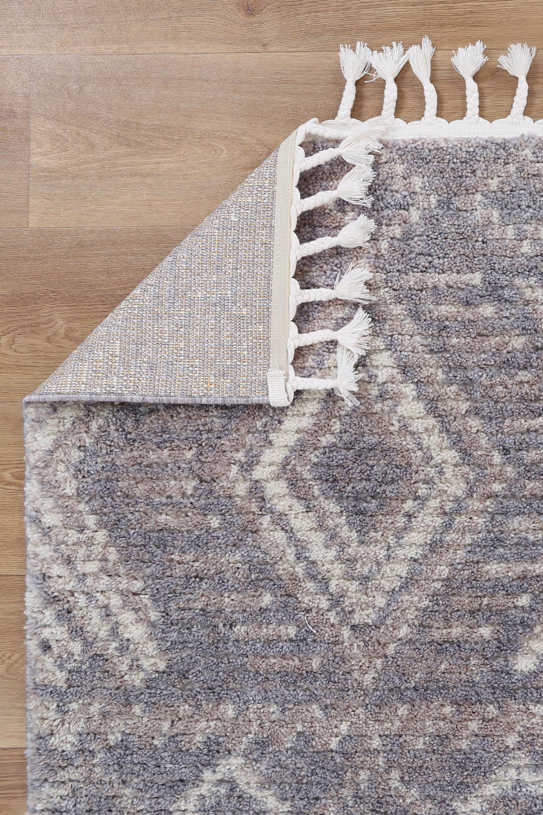 Boho Moroccan Ash Rug ( New Landed )