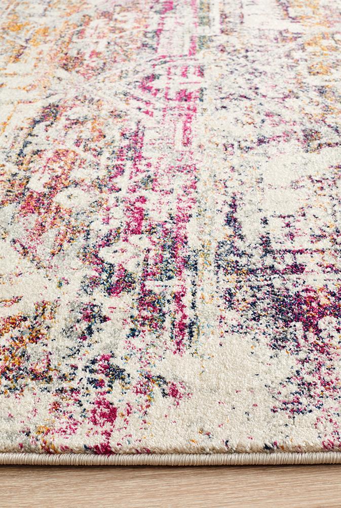 Museum Lili Fuschia Rug