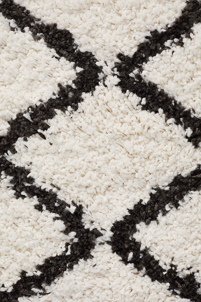 Saffron 11 White Runner Rug